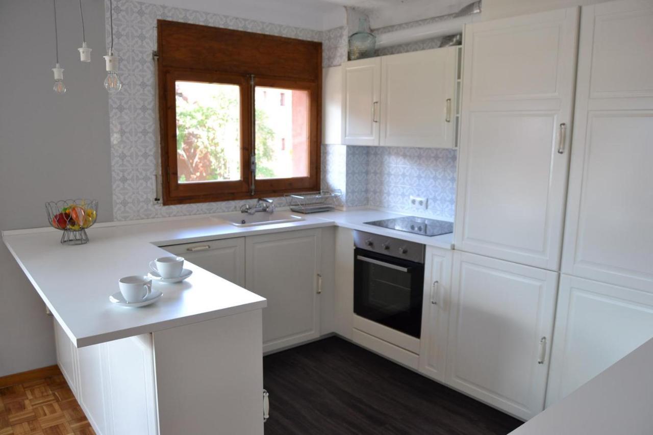 Amplio Apartamento Con Piscina En Льивия Экстерьер фото