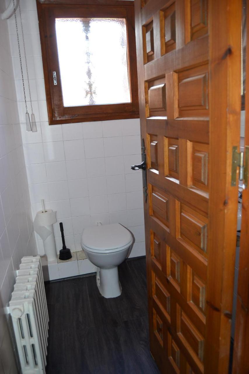 Amplio Apartamento Con Piscina En Льивия Экстерьер фото
