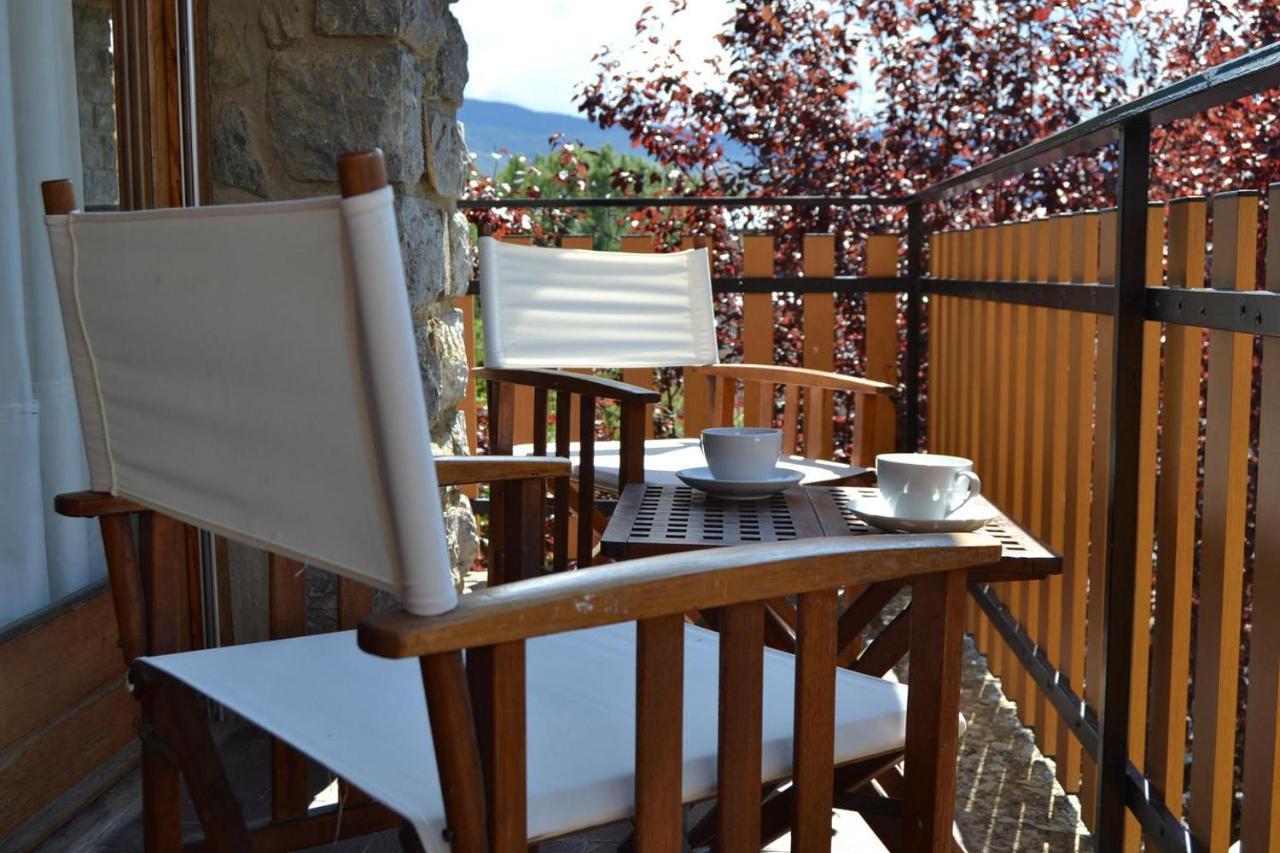 Amplio Apartamento Con Piscina En Льивия Экстерьер фото